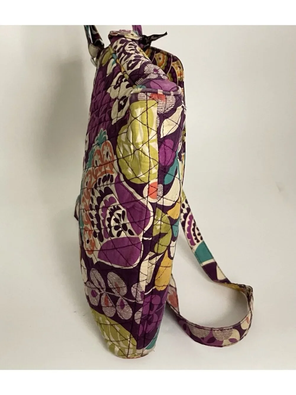 Vera Bradley Plum Crazy Mailbag Messenger Crossbody Retired Quilted Bag Florals